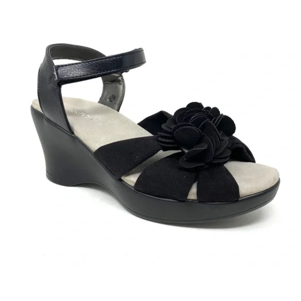 Akaishi Hana Wedge Sandal (Women) - Black For Sale