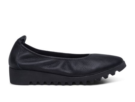 Aetrex Brianna Ballet Flat (Women) - Black Fashion